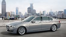 BMW und Mercedes peilen für das laufende Jahr mehr als 100.000 verkaufte Einheiten an.