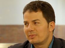 Hamed Abdel-Samad kam 1972 bei Kairo zur Welt. Seit 1995 lebt er in Deutschland. 2010 wurde er in die Deutsche Islam-Konferenz berufen.