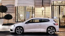 Optisch bleibt der R dezent. Nur die größeren Lufteinlässe, eine zarte Abrisskante und das "R" am Heck und auf dem Bug zeugen vom Sportsgeist des Autos.