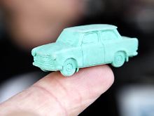 Modellauto statt Neuwagen? Seit dem Wegfall der Abwrackprämie verkaufen sich Neuwagen in Deutschland nur schleppend.