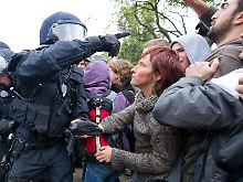 Wutbürger vs. deeskalierende Polizisten: So sehen die Verantwortlichen den Einsatz am "Schwarzen Donnerstag".