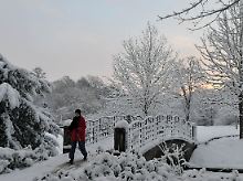Kein Winterdienst im Bürgerpark in Bremen.