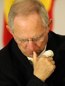 Wolfgang Schäuble erhält skeptische Post von seinen Beratern. 