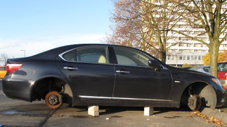 Wenn Diebstähle nur vorgetäuscht wurden, um abzukassieren, landet man auf der schwarzen Liste der Versicherer.