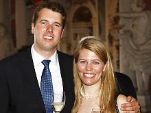 Bald nicht mehr nur verlobt, sondern verheiratet: Hubertus Erbprinz von Sachsen-Coburg und Gotha mit Kelly Rondestvedt (Archivbild vom 06.06.2008).