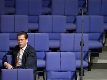 Verteidigungsminister Guttenberg verspricht schnelle Aufklärung und Bestrafung der Schuldigen.