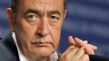 Einer für alle - alle für einen!: Constantin hofft auf 2. Halbjahr