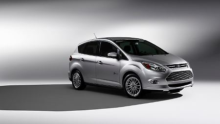 Ford C-Max unter Strom: Alternative Antriebe sind ein Schwerpunkt bei den Kölnern in Genf.