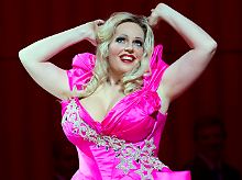 Mimt die Verstorbene in der Oper: Eva-Maria Westbroek.