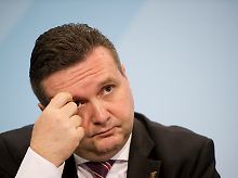 Der Wahlkämpfer: Mappus galt bislang eigentlich als Verfechter der Atomkraft.