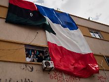 Die Rebellen in Bengasi bejubeln die Unterstützung durch Frankreich.