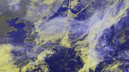 Das Satellitenbild vom 15.03.2011, 04:00 MEZ, zeigt Japan und die Umgebung.