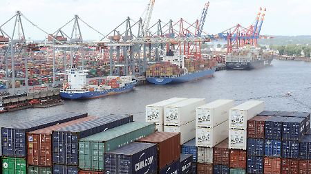 Am Hamburger Hafen gibt es keine Erfahrungen mit dem Umgang mit verseuchten Schiffen. 