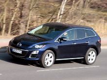 Dank großer Bodenfreiheit und Allradantrieb ist der Mazda CX-7 auf gute Straßen nicht angewiesen