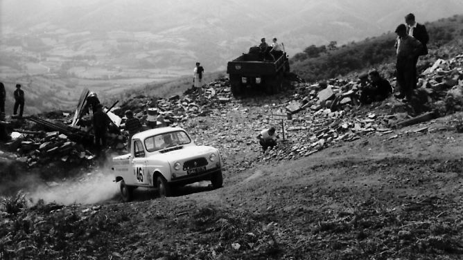 Liberté, Égalité, Fraternité!: 50 Jahre Renault 4: Kult in kantiger Kastenoptik