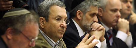 Verteidigungsminister Barak bei der Sitzung des israelischen Kabinetts.