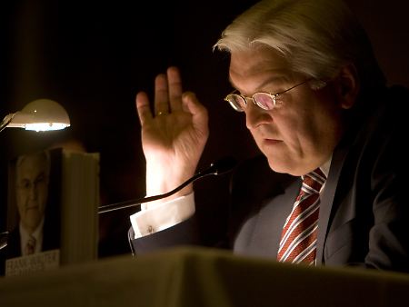 "Wofür ich stehe": Steinmeier bei einer Lesung aus seinem Buch auf der Leipziger Buchmesse.