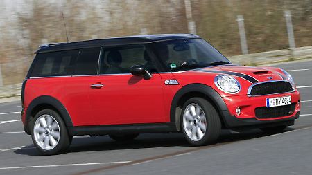 Asymmetrisch, kultig, individuell: Der Clubman John Cooper Works.