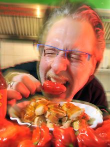 Wenn das Essen so scharf ist, das es einen quält, sollte man es stehen lassen.