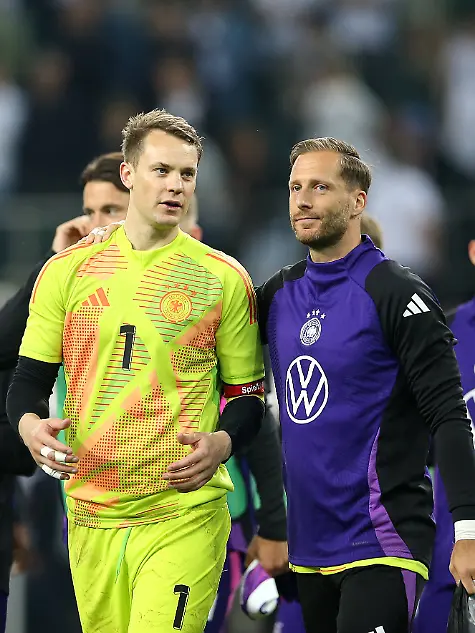 07-06-2024-Fussball-Laenderspiel-Testspiel-2023-24-Deutschland-Griechenland-im-Borussia-Park-Moenchengladbach-L-R-Torwart-Manuel-Neuer-Deutschland-und-Torwart-Oliver-Baumann-Deutschland-DFL-and-DFB-regulations-prohibit-any-use-of-photographs-as-image-sequences-and-or-quasi-video