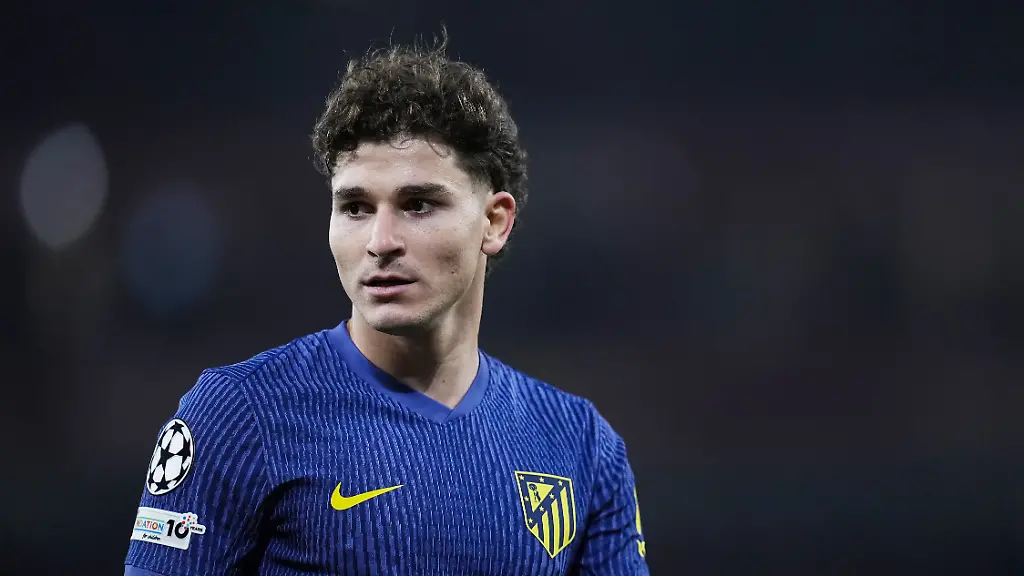 Julian-Alvarez-of-Atletico-de-Madrid-during-the-UEFA-Champions-League-Semi-finals-2nd-Leg-football-match-between-Arsenal-FC-and-Atletico-de-Madrid-on-5-May-2026-at-Emirates-Stadium-in-London-England-Photo-Dennis-Agyeman-Spain-DPPI-DPPI