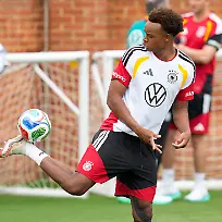 Assan-Ouedraogo-Deutschland-25-nimmt-am-Training-USA-Deutsche-Fussballnationalmannschaft-Training-Winston-Salem-10-06-2026-USA-Deutsche-Fussballnationalmannschaft-Training-Winston-Salem-10-06