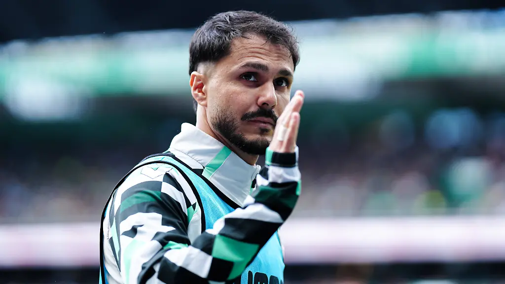 Leonardo-Bittencourt-SV-Werder-Bremen-10-GER-SV-Werder-Bremen-vs-Borussia-Dortmund-Fussball-Bundesliga-Spieltag-30-Spielzeit-2025-2026-16-05-2026-DFL-REGULATIONS-PROHIBIT-ANY-USE-OF-PHOTOGRAPHS-AS-IMAGE-SEQUENCES-AND-OR-QUASI-VIDEO-GER-SV-Werder-Bremen-vs-Borussia-Dortmund-Fussball-Bundesliga-Spieltag-30-Spielzeit-2025-2026-16-05