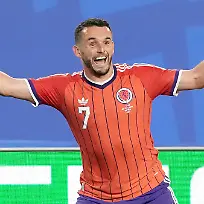 Fussball-WM-2026-Haiti-Schottland-Vorrunde-Gruppe-C-1-Spieltag-Boston-Stadion-in-Foxborough-Schottlands-John-McGinn-r-jubelt-nach-seinem-Tor-zum-0-1-EINSCHRAeNKUNGEN-Die-Nutzung-unterliegt-Einschraenkungen-Nur-fuer-redaktionelle-Zwecke-keine-kommerzielle-Nutzung-ohne-vorherige-Zustimmung-des-Rechteinhabers