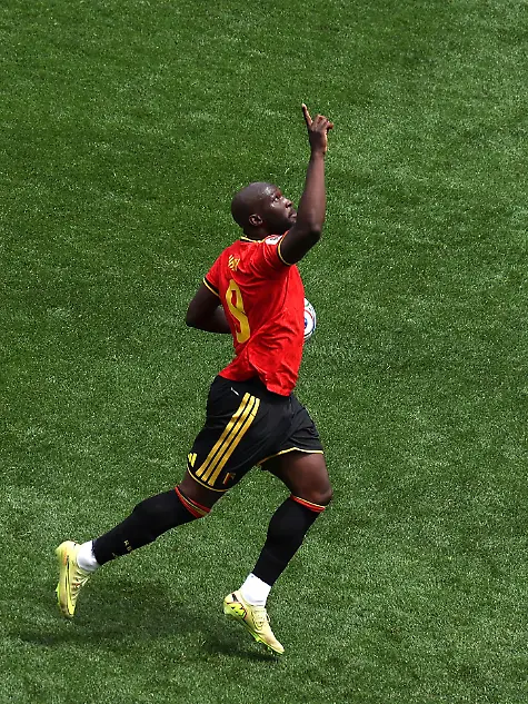 Belgium-s-Romelu-Lukaku-9-celebrates-after-Egypt-s-Mohamed-Hany-3-scored-an-own-goal-goal-during-the-World-Cup-Group-G-soccer-match-between-Belgium-and-Egypt-in-Seattle-Monday-June-15-2026