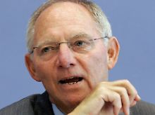 CDU-Innenminister Schäuble begrüßte die Studie: Nun habe man eine gesicherte Datenbasis, sagte er.
