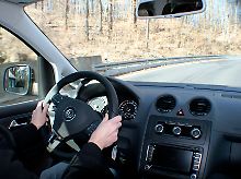 Eine hohe Sitzposition und vertraute Cockpitarmaturen: Der Caddy ist freundlich zum Nutzer.