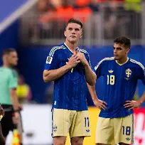 260620-Alexander-Isak-Viktor-Gyoekeres-and-Yasin-Ayari-of-Sweden-look-dejected-during-the-FIFA-World-Cup-WM-Weltmeisterschaft-Fussball-2026-football-match-between-Netherlands-and-Sweden-on-June-20-2026-in-Houston