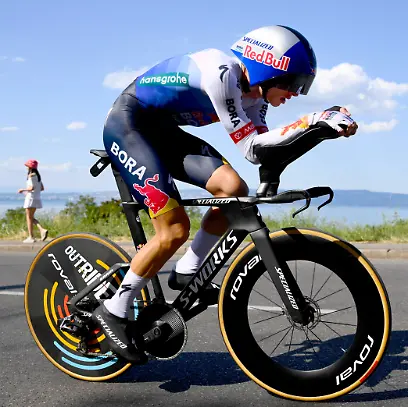 Tour-de-France-2026-Stage-16-THONON-LES-BAINS-FRANCE-JULY-21-Lipowitz-Florian-GER-of-Red-Bull-BORA-Hansgrohe-during-stage-16-of-the-113rd-edition-of-Tour-de-France-an-UCI-World-Tour-2