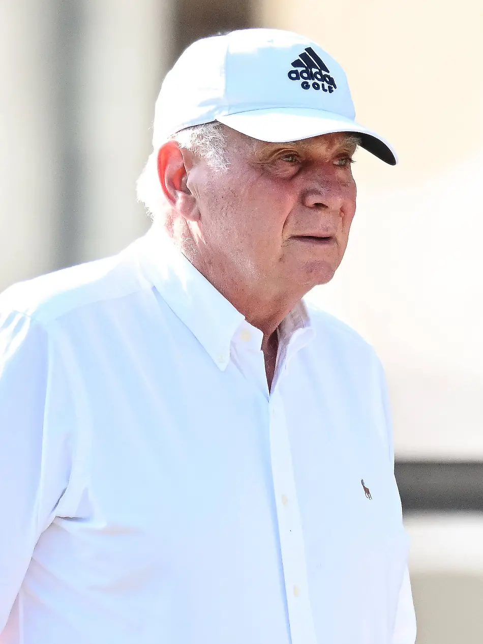 Rottach-Egern-Deutschland-30-07-26-Uli-Hoeness-FC-Bayern-Muenchen-Schaut-waehrend-des-Friedly-Match-Spiels-zwischen-dem-FC-Rottach-Egern-vs-FC-Bayern-Muenchen-im-Stadion-am-Birkenmoos-am-30-Juli-2026-in-Rottach-Egern-Deutschland-Foto-von-Harry-Langer-DeFodi-Images-Rottach-Egern-Germany-30-07-26-Uli-Hoeness-FC-Bayern-Muenchen-Looks-on-during-the-Friedly-Match-match-between-FC-Rottach-Egern-vs-FC-Bayern-Muenchen-at-Stadion-am-Birkenmoos-on-July-30-2026-in-Rottach-Egern-Germany-Photo-by-Harry-Langer-DeFodi-Images-DFB-DFL-REGULATIONS-PROHIBIT-ANY-USE-OF-PHOTOGRAPHS-AS-IMAGE-SEQUENCES-AND-OR-QUASI-VIDEO-Photo-by-Harry-Langer-DeFodi-Images-DFB-DFL-REGULATIONS-PROHIBIT-ANY-USE-OF-PHOTOGRAPHS-AS-IMAGE-SEQUENCES-AND-OR-QUASI-VIDEO-Rottach-Egern-Germany-July-30-2026-Uli-Hoeness-of-FC-Bayern-Munich-watches-during-the-friendly-match-between-FC-Rottach-Egern-and-FC-Bayern-Munich-at-the-Birkenmoos-Stadium-on-July-30-2026-in-Rottach-Egern-Germany-Photo-by-Harry-Langer-DeFodi-Images-Rottach-Egern-Germany-July-30-2026-Uli-Hoeness-of-FC-Bayern-Munich-looks-on-during-the-friendly-match-between-FC-Rottach-Egern-and-FC-Bayern-Munich-at-Stadion-am-Birkenmoos-on-July-30-2026-in-Rottach-Egern-Germany-Photo-by-Harry-Langer-DeFodi-Images-DFB-and-DFL-regulations-prohibit-any-use-of-photographs-as-image-sequences-and-or-quasi-video-Photo-by-Harry-Langer-DeFodi-Images