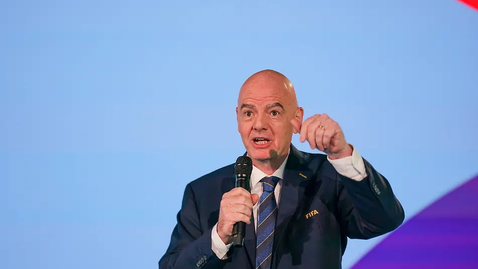 Fussball-Home-of-FIFA-Zuerich-Schweiz-Gianni-Infantino-FIFA-Praesident-Portraitfoto-Portrait-Einzelaufnahme-Portraet-Mimik-Gesichtsausdruck-Emotion-Zuerich-Kanton-Zuerich-Schweiz-Soccer-Home-of-FIFA-Zurich-Switzerland-Gianni-Infantino-FIFA-President-portrait-photo-portrait-individual-shot-facial-expression-emotion-Zurich-Canton-of-Zurich-Switzerland-Copyright-xJOERANxSTEINSIEKx