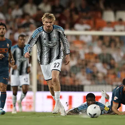 Orange-Trophy-Valencia-CF-and-Newcastle-VALENCIA-SPAIN-AUGUST-8-Nick-Woltemade-of-Newcastle-United-in-action-during-the-Orange-Trophy-match-between-Valencia-CF-and-Newcastle-at-Mestalla-Stadium-on-August-8-2026-in-Valencia-Spain