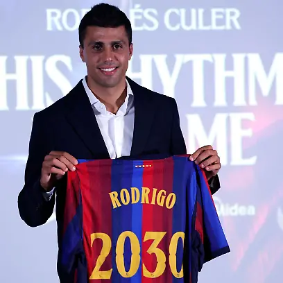 Spaniens-Weltmeister-Rodri-spielt-kuenftig-fuer-den-FC-Barcelona