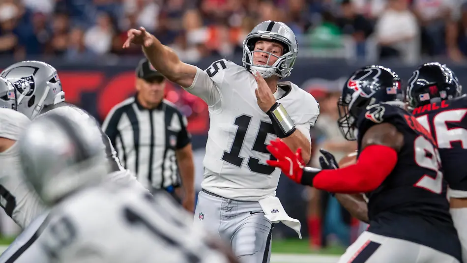 August-20-2026-Las-Vegas-Raiders-quarterback-Fernando-Mendoza-15-throws-a-pass-during-a-preseason-game-between-the-Las-Vegas-Raiders-and-the-Houston-Texans-in-Houston-TX