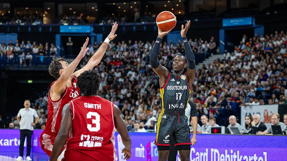 Basketball-Hamburg-22-08-2026-Turkish-Airlines-Supercup-2026-Finale-Deutschland-GER-Kroatien-CRO-Dennis-Schroeder-Schroeder-Deutschland-No-17-Schroeder-Schroder-Basketball-Hamburg-August-22-2026-Turkish-Airlines-Supercup-2026-Final-Germany-GER-vs-Croatia-CRO-Dennis-Schroeder-Schroeder-Germany-No