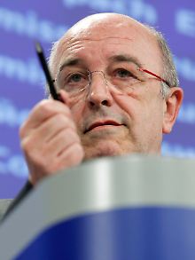 Joaquín Almunia knöpft sich die Big Player am den CDS-Markt vor.