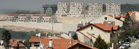 Die Siedlung Givat Ze'ev nahe Ramallah im Westjordanland.