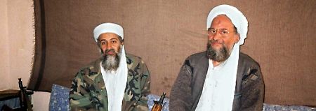 Bin Laden mit dem Ägypter Aiman al Sawahiri: "Er ist nicht zu ersetzen."