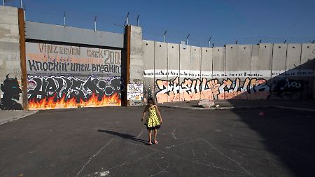 Israelischer "Schutz" vor Palästinensern: Die umstrittene Sperrmauer in Al-Ram im Westjordanland.