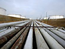 Deutschland muss fast seinen gesamten Ölverbrauch aus Importen decken - durch die Pipeline "Druschba" (Freundschaft) kommt Öl aus Russland.