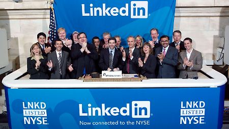 Milliardenschwer trotz Mini-Gewinn: Linkedin schürt Angst vor Blase