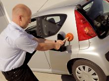 Ganz so einfach wie hier ist Smart Repair dann doch nicht.