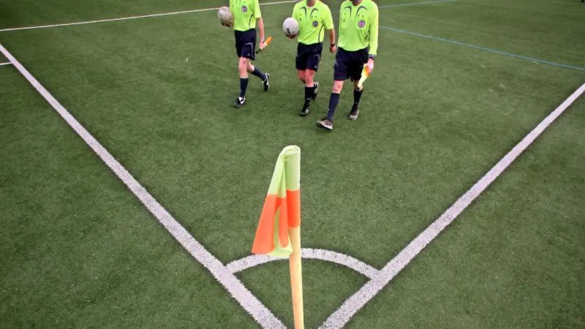 Spielausfaelle-nach-Schiedsrichter-Streik