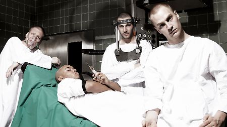 Willkommen in der Hirn-Chirurgie: K.I.Z.