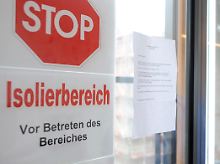 Zugang zur Isolierstation im Universitaetsklinikum (UKE) in Hamburg-Eppendorf.