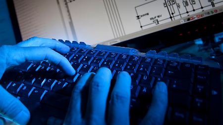 Datenklau beim Zoll: Polizei rätselt über Hackerangriff